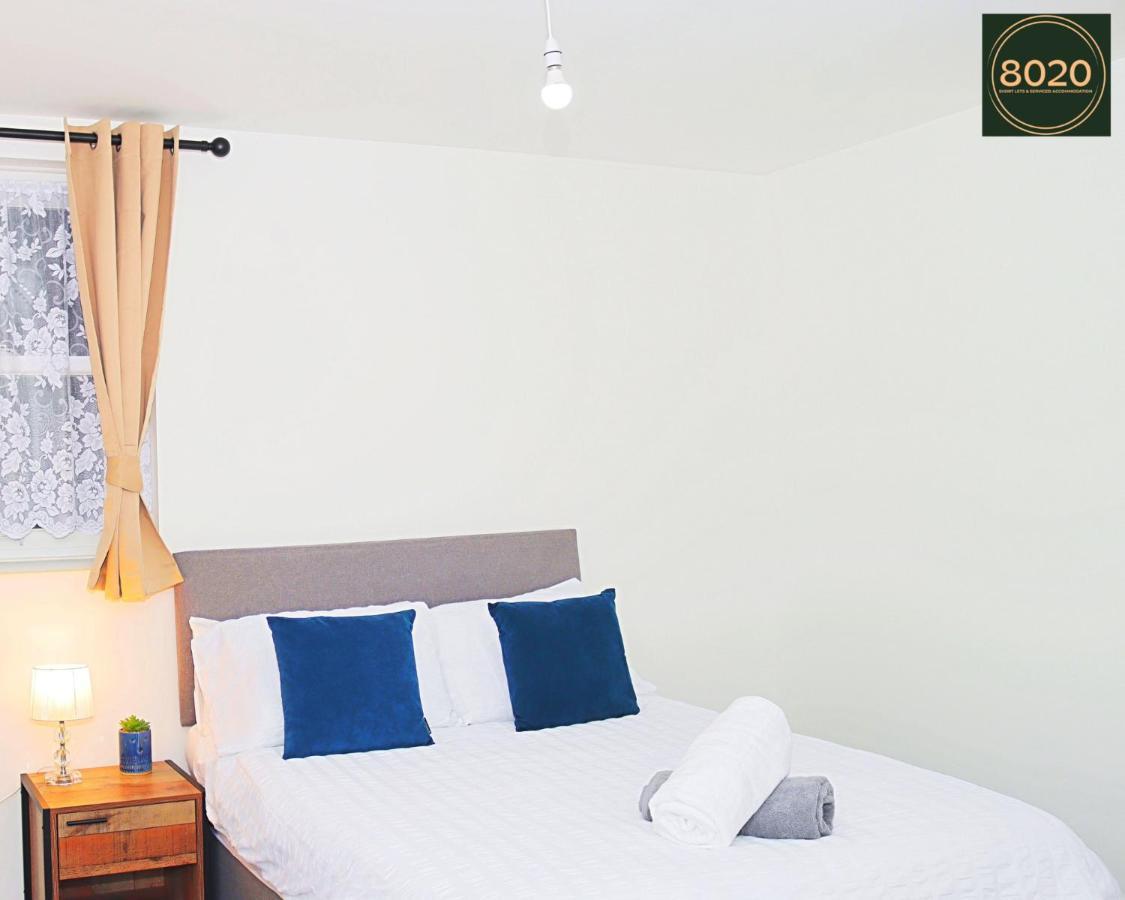 Lancing Apartments - Spacious 2 Bed - Sleeps 6 - Burnham Village Slough Luaran gambar